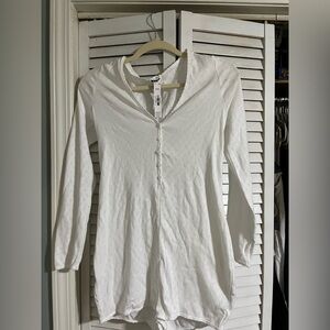 Victoria’s Secret white pointelle romper- nwt